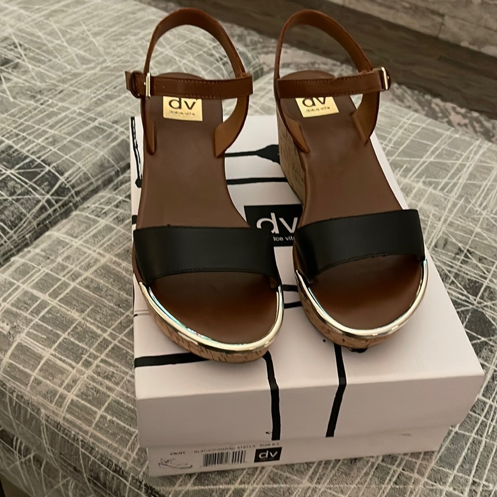 Wedge sandals